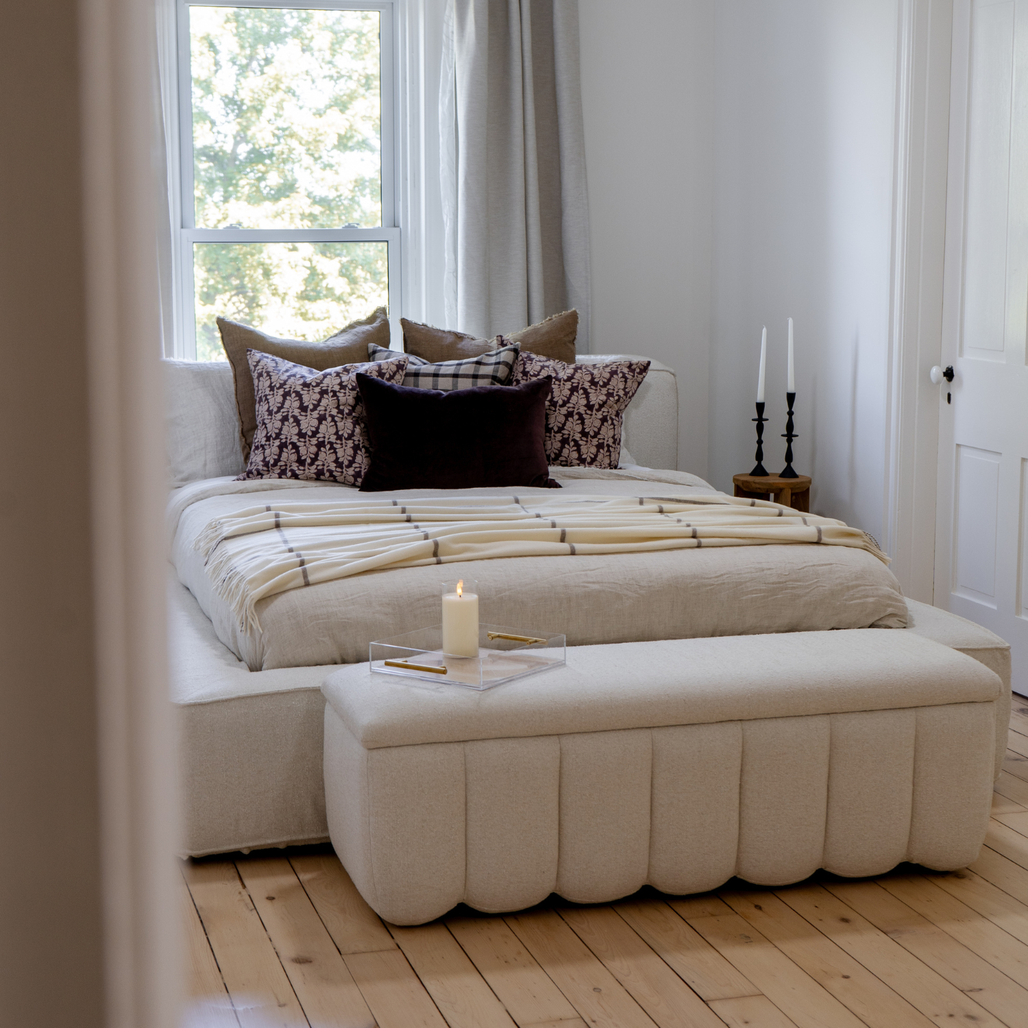 Dupont Upholstered Platform Bed - Mellow Ivory - Image 8