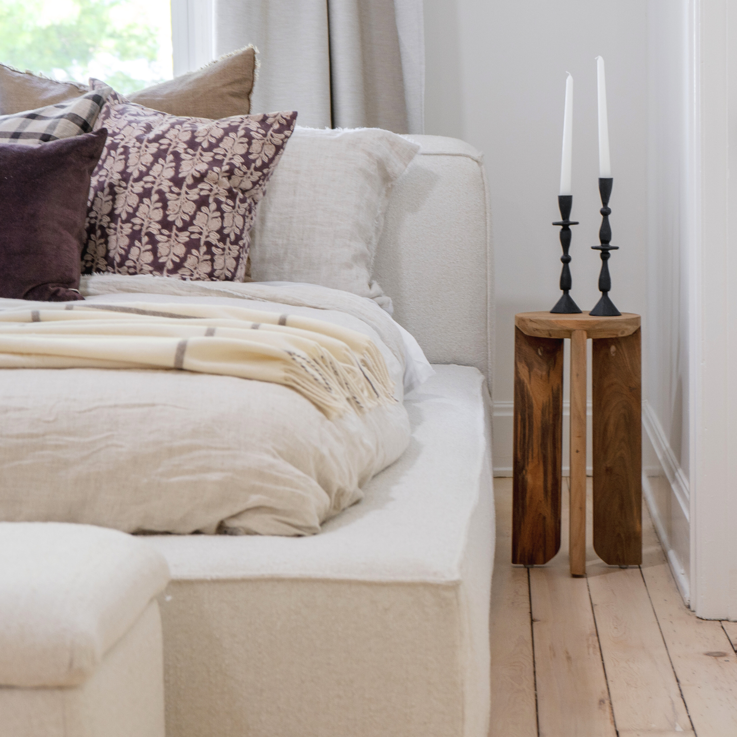 Dupont Upholstered Platform Bed - Mellow Ivory - Image 9