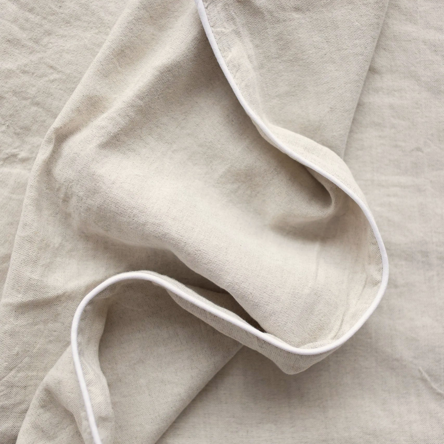 Sarnia Natural/White Linen Bedding (Set of 3) - Image 3